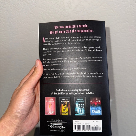 Freida McFadden Thriller Book Set - Picture 6 of 16